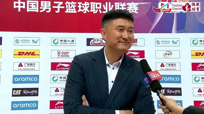 輕時期便以